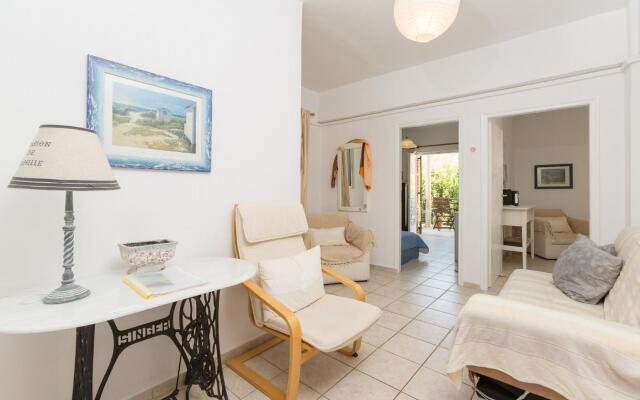 Anna Apartment