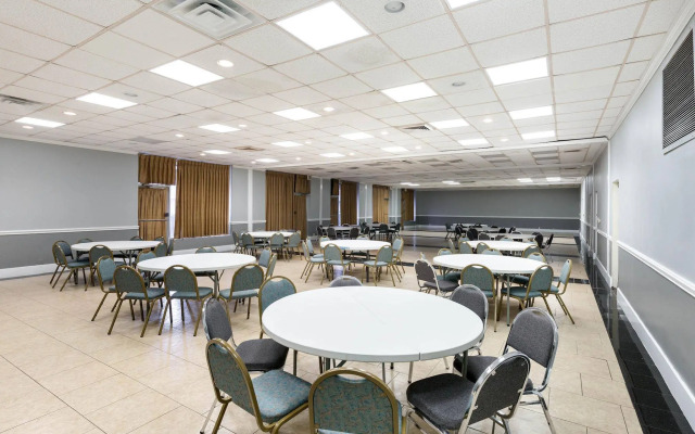 Hotel elev8