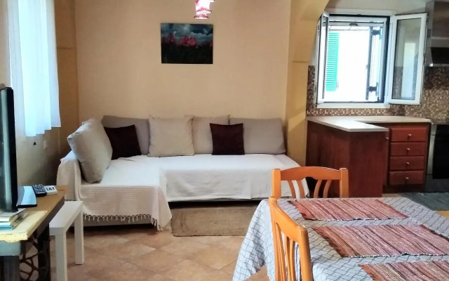 Hellenes house