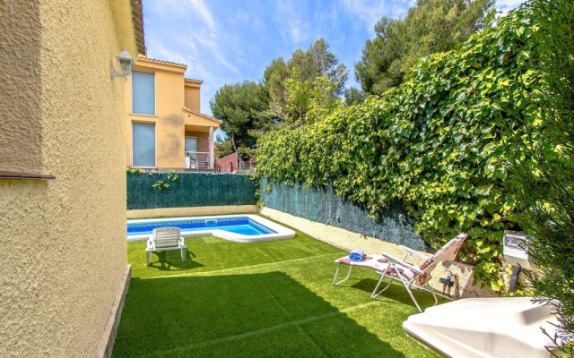 Villa with 4 Bedrooms in Calafell, with Private Pool, Enclosed Garden And Wifi - 2 Km From the Beach