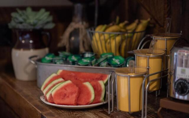 Browns Canyon Inn