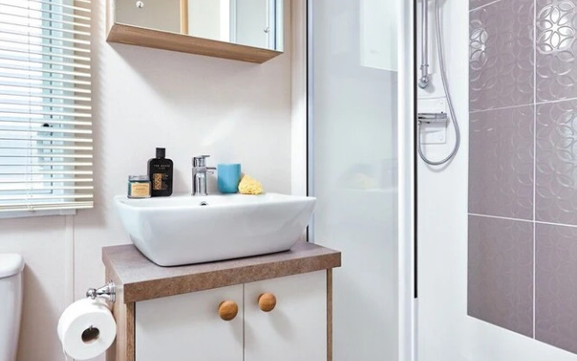 Bay View 37 Oceans Edge by PRL Lodge Hire