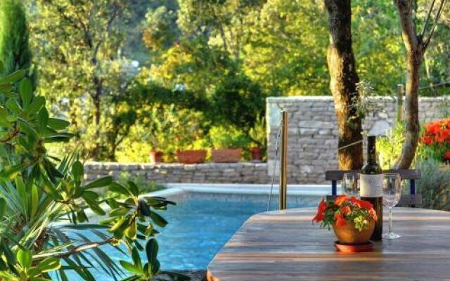 Mala Villa