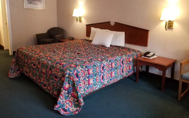 Keystone Boardwalk Inn and Suites