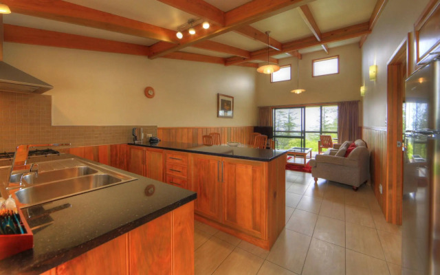 Endeavour Lodge