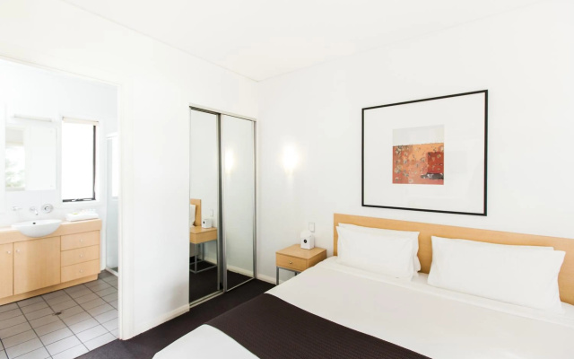Majestic Oasis Apartments – Guest Rooms – Port Augusta