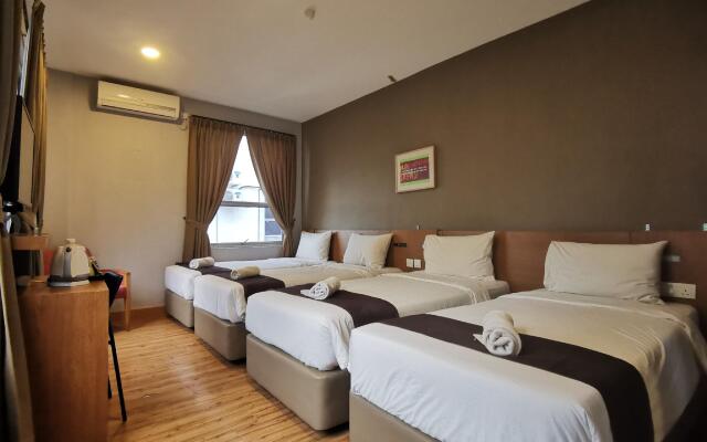 Hotel Ariana Iskandar