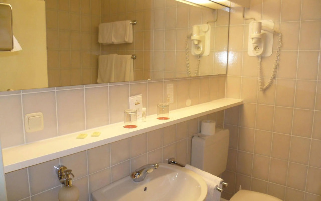 AVIA Hotel