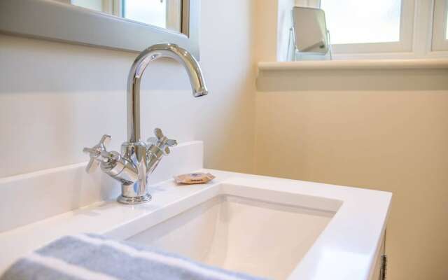 Hill Stables, Ufford