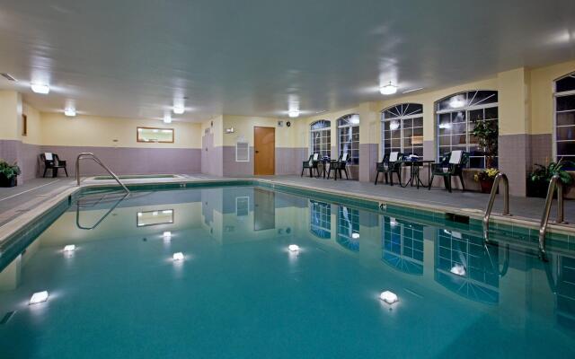 Country Inn & Suites by Radisson, Lexington, VA