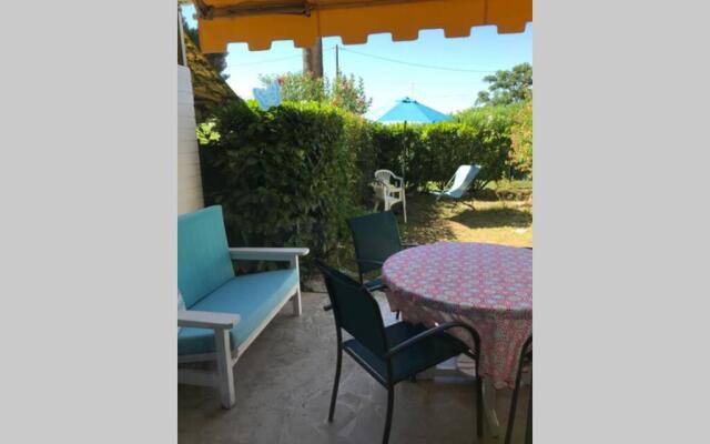 Nice studio with garden and parking - Near beach