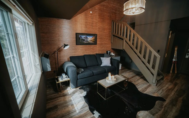 Creekside Villa
