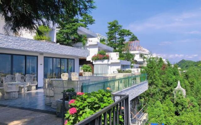 Yunfuli Cliff Hotel, Qili Pingye Luxury Hotel