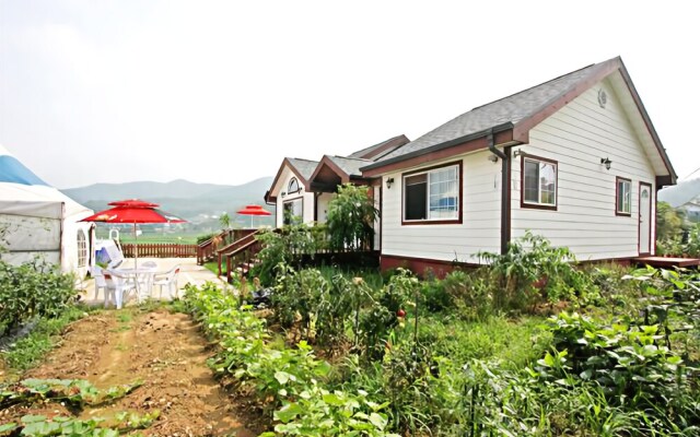 Ganghwa Hyangwon Pension