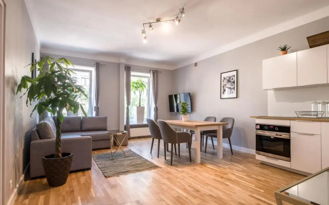 White Residence 4rooms - City Center