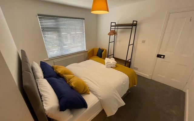 Cozy, Spacious 2Bd House In Historic Chapelfields