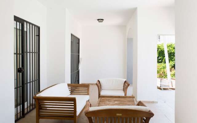 Important Group Villa BD463 4 Bedrooms