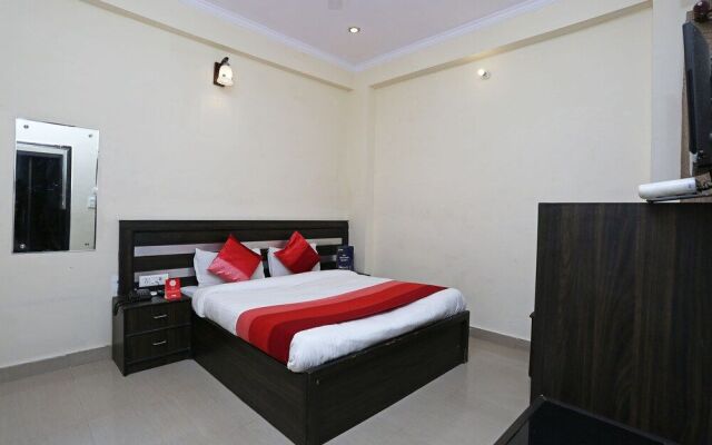 OYO 6976 Hotel Ganges Park