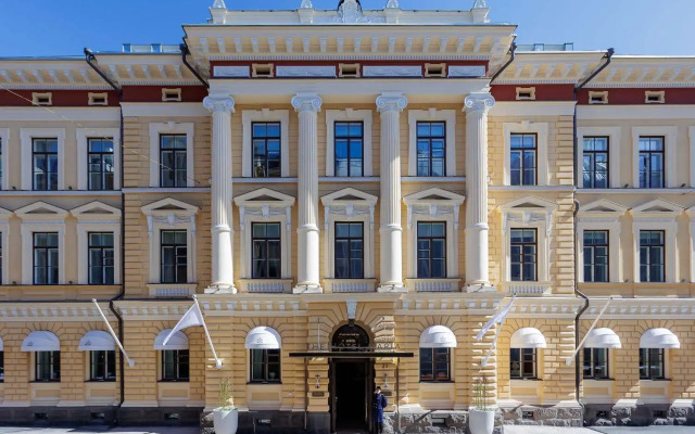 The Hotel Maria