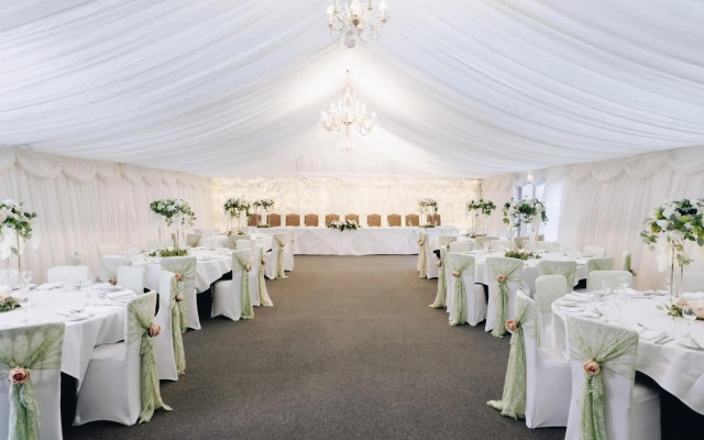 Donnington Grove Country Club
