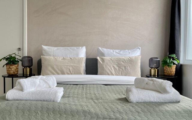 Serviced 2BR Apartments in Utrecht
