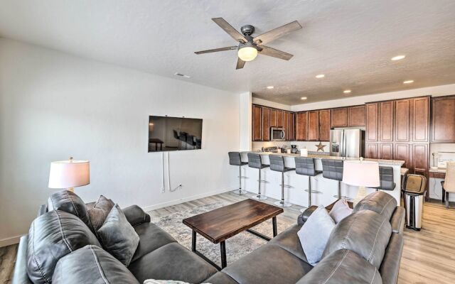 Nampa Townhome ~ 18 Mi to Downtown Boise!