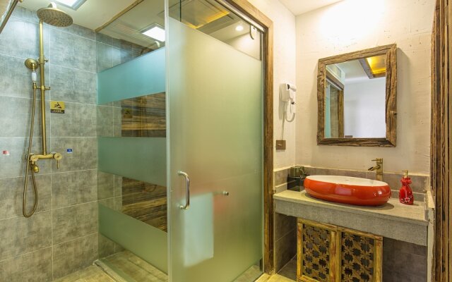 China Old Story Inns Encounter Lijiang