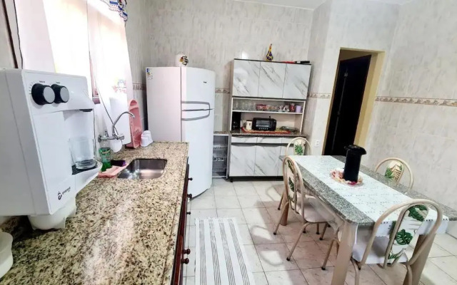 Casa em Condomínio com Piscina Privativa