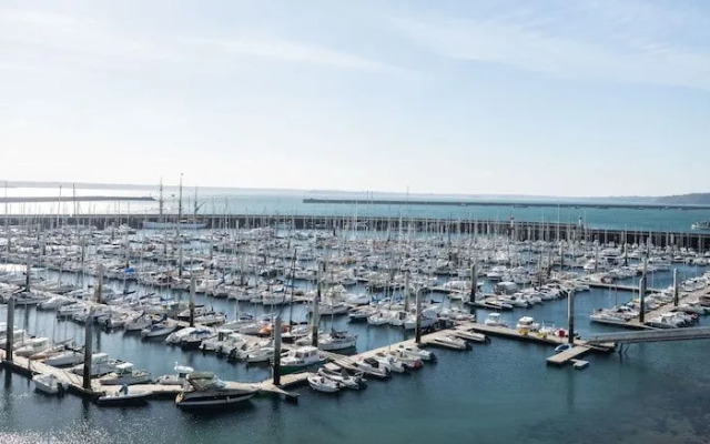 Hôtel Barracuda & Spa, Centre Port, pieds dans l'eau, vue mer