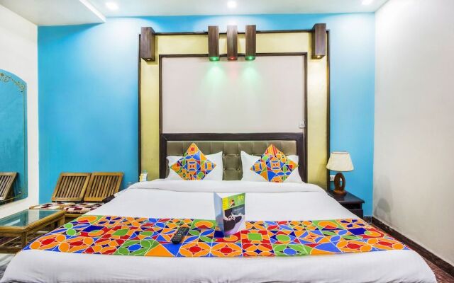 FabHotel Queen Palace