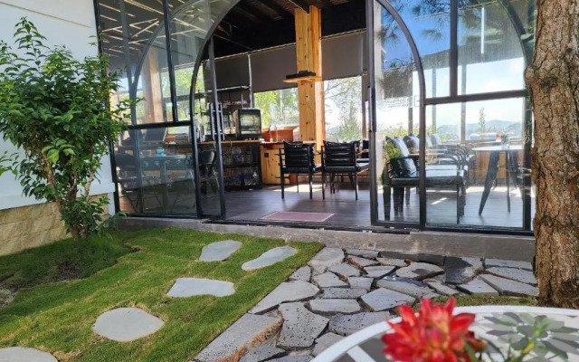 Rung Thong Villa
