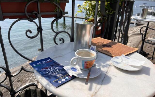 Lake Como View Ulivo 18