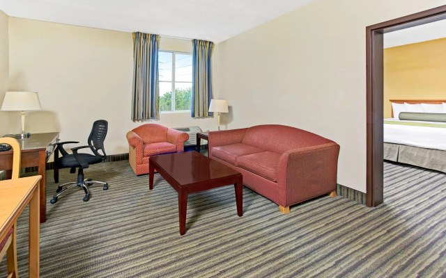 Spark by Hilton Miami Doral