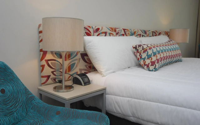 Navigate Seaside Hotel