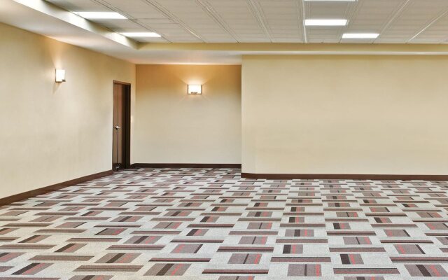 Four Points by Sheraton College Station