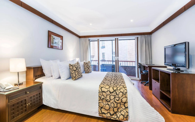Travelers Suites Condominio Plenitud