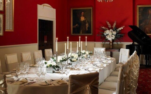 Inn At Woburn