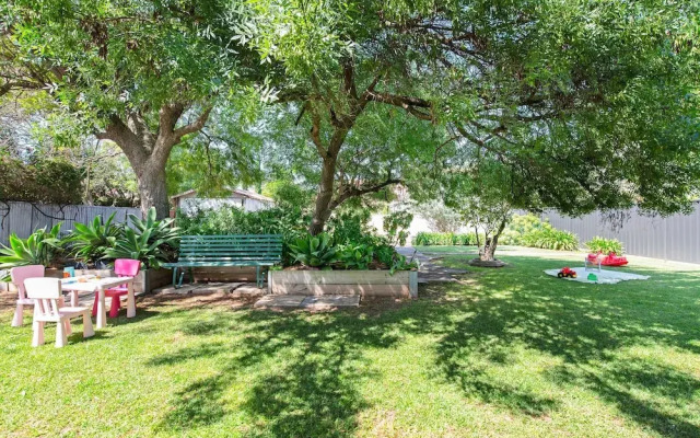 Charming 3BR Sandstone Haven