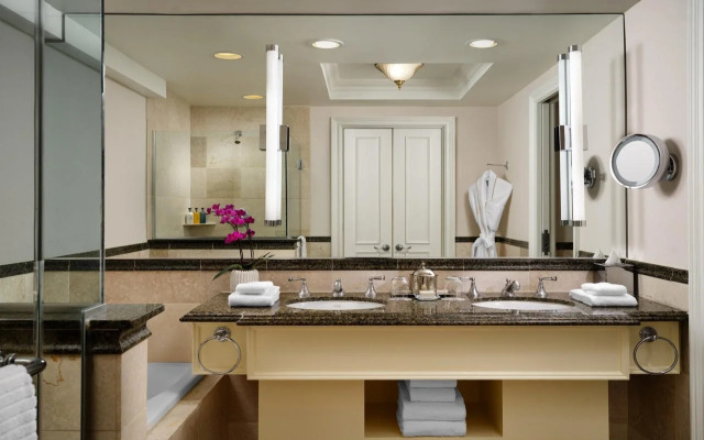 Cloister At The Boca Raton