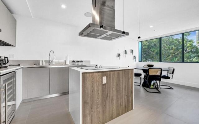 Up East Townhomes by Nomada Residences