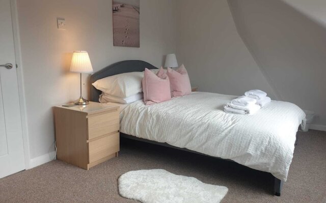 Sunset House - Whitby Townhouse Near the sea Sleeps 8