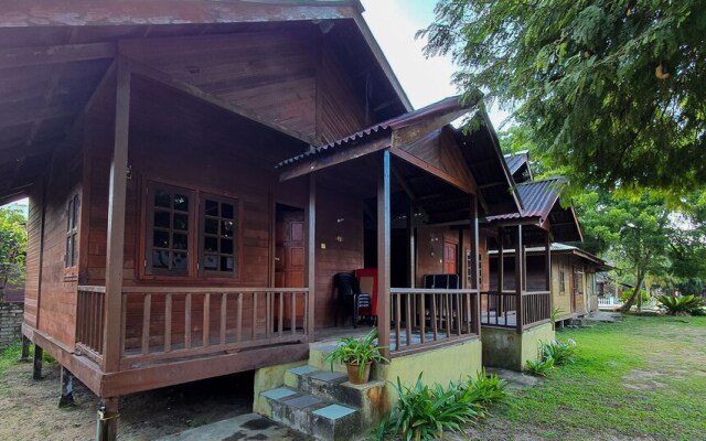 ZEN Rooms Pelangi Beach Resort