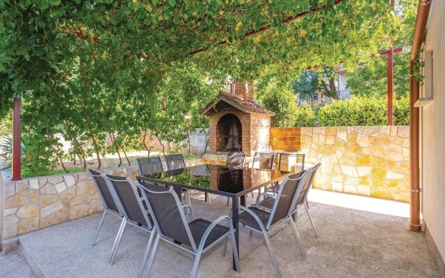 Nice Home in Povile With Wifi and 4 Bedrooms