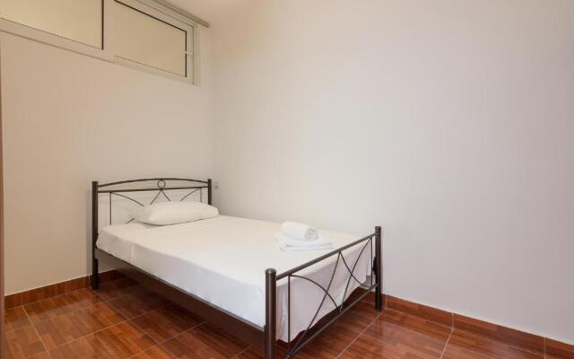 Cozy 2 bedroom apartment in Piraeus