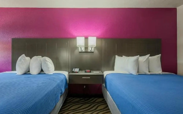 Stratford House Inns - Edmond