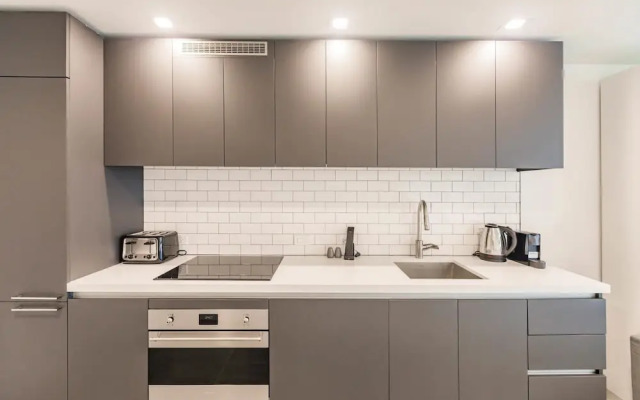 Modern Muse - Luxury Hotel Meets Miami Apartment