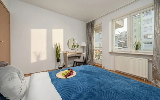 Lumina apartment for family in Warsaw
