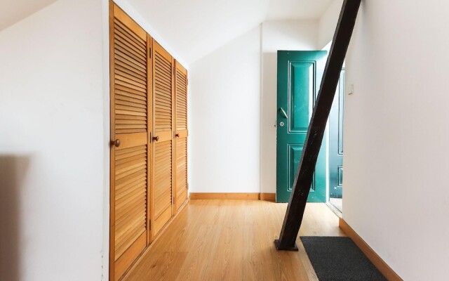 Sunny Attict Loft by Homing