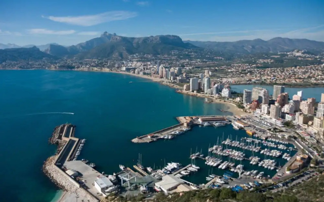 Villa Clem in Calp With 4 Bedrooms and 3 Bathrooms