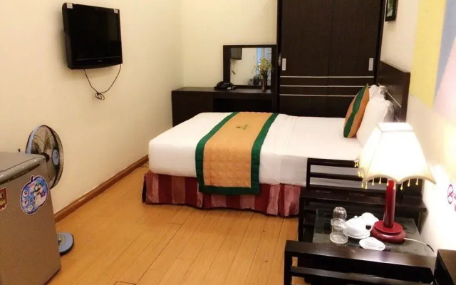 Westlake Hotel - Lac Long Quan